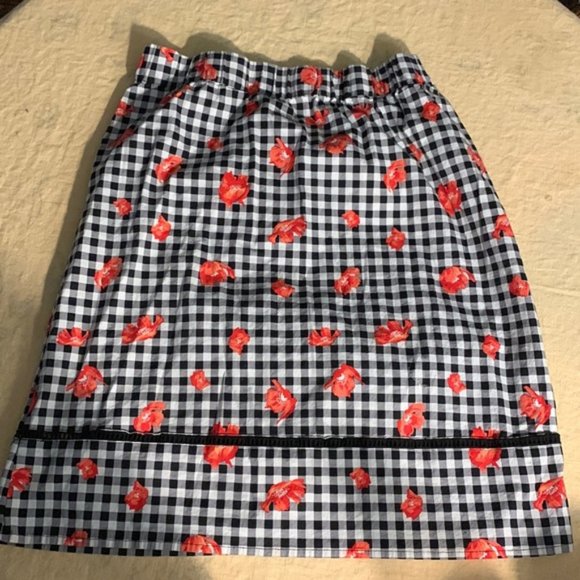 Large Joe Fresh checkered skirt with flowers - Picture 1 of 4